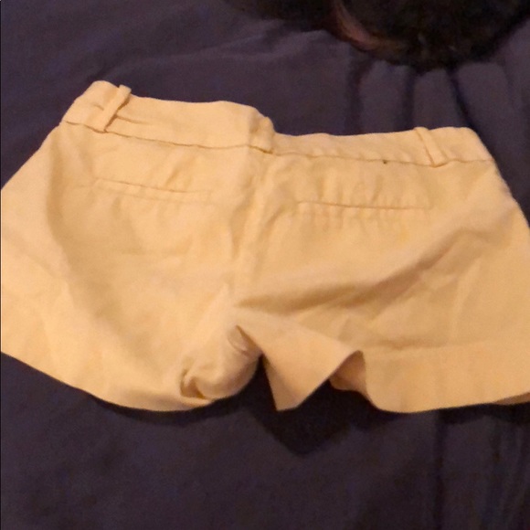 Yellow Banana Republic shorts - Picture 3 of 3